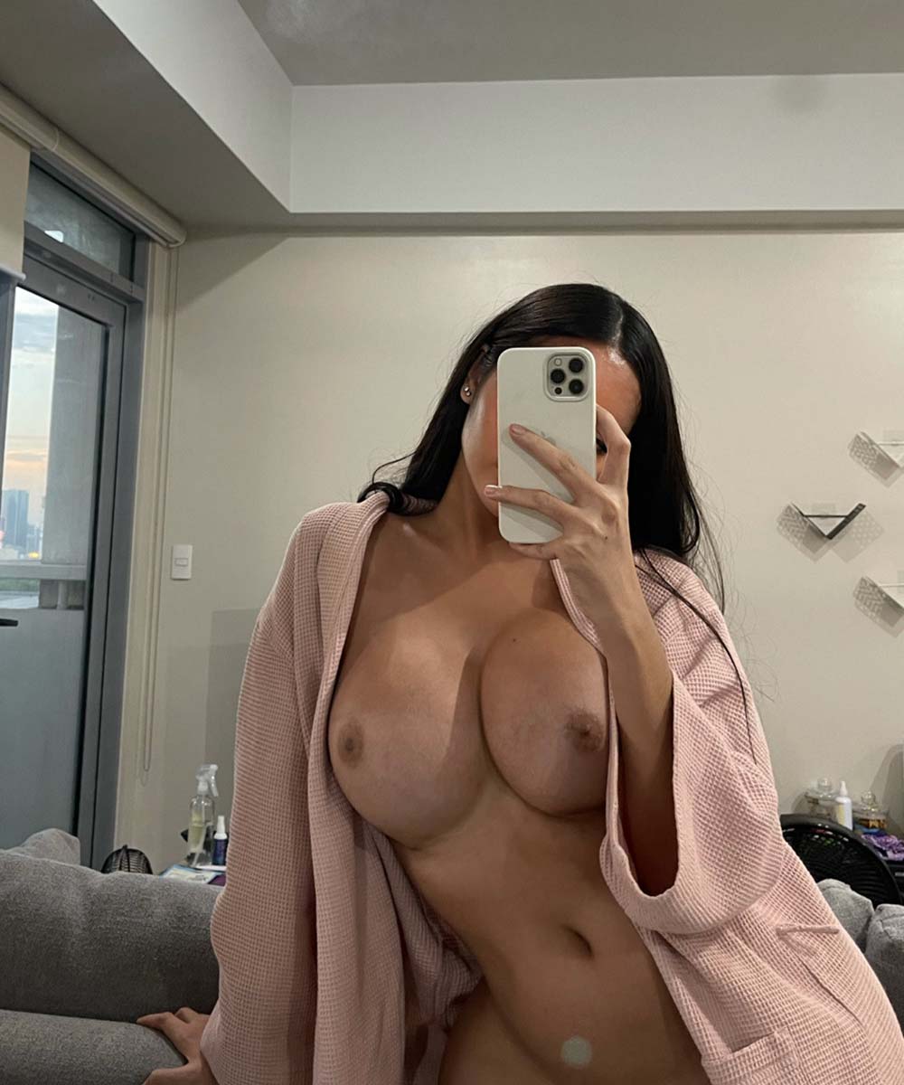 Angela Castellanos naked in Bansi