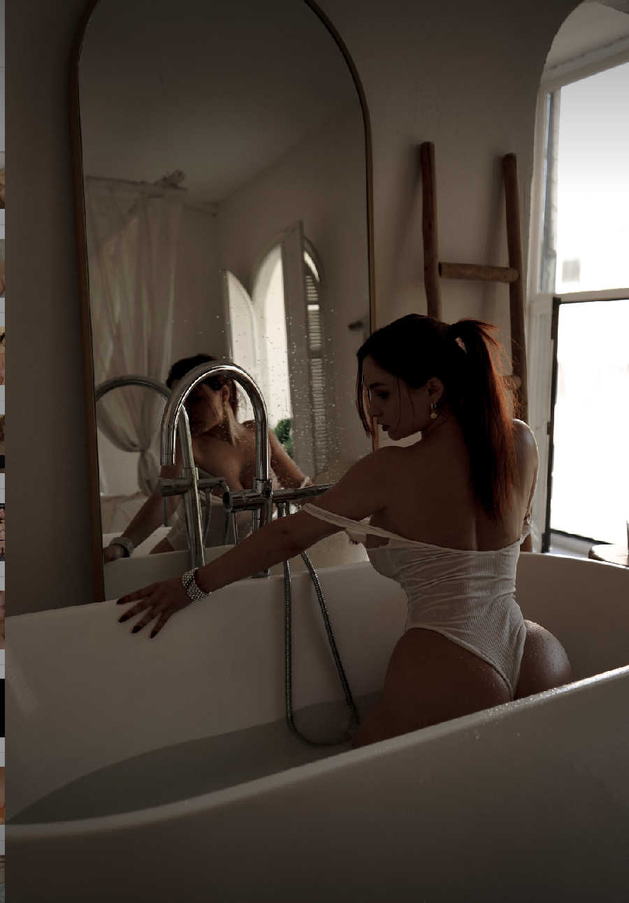 A playful frame from Miranda Faith nude — online in Bansi