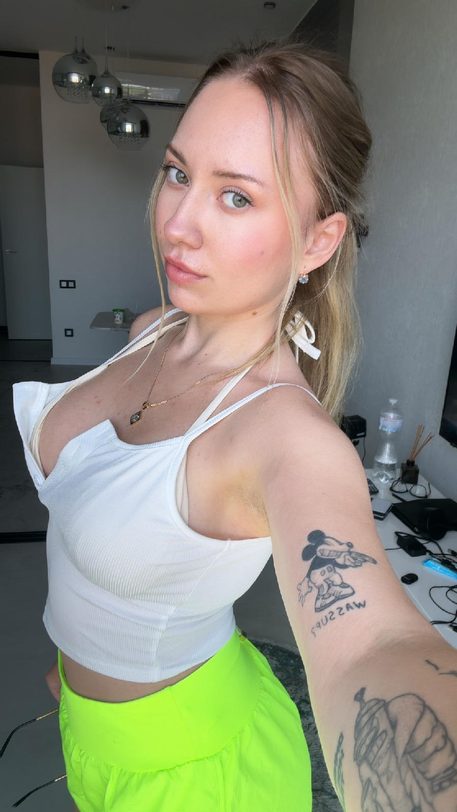 KateV in her underwear in Bansi