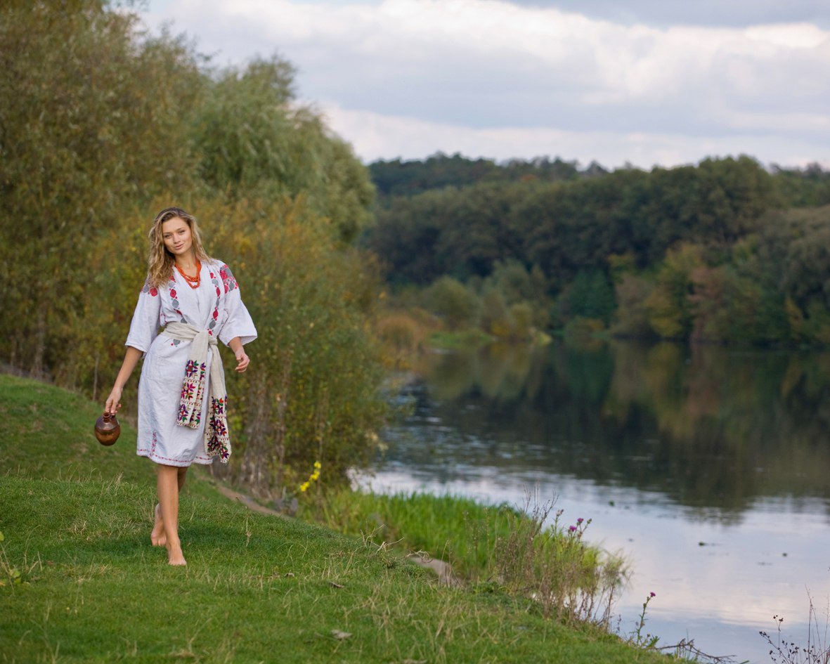 Nude girl Slavic women in Bansi