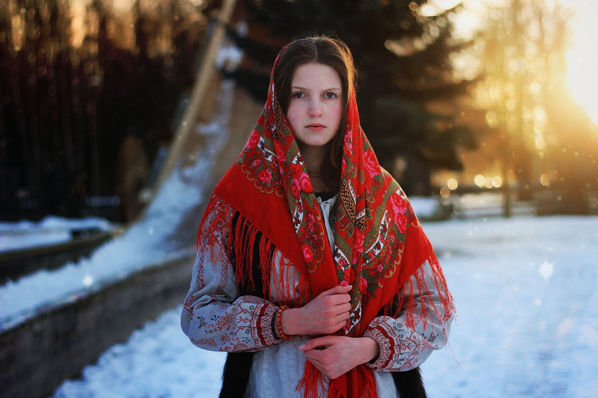 Girls in Slavic costumes in Bansi