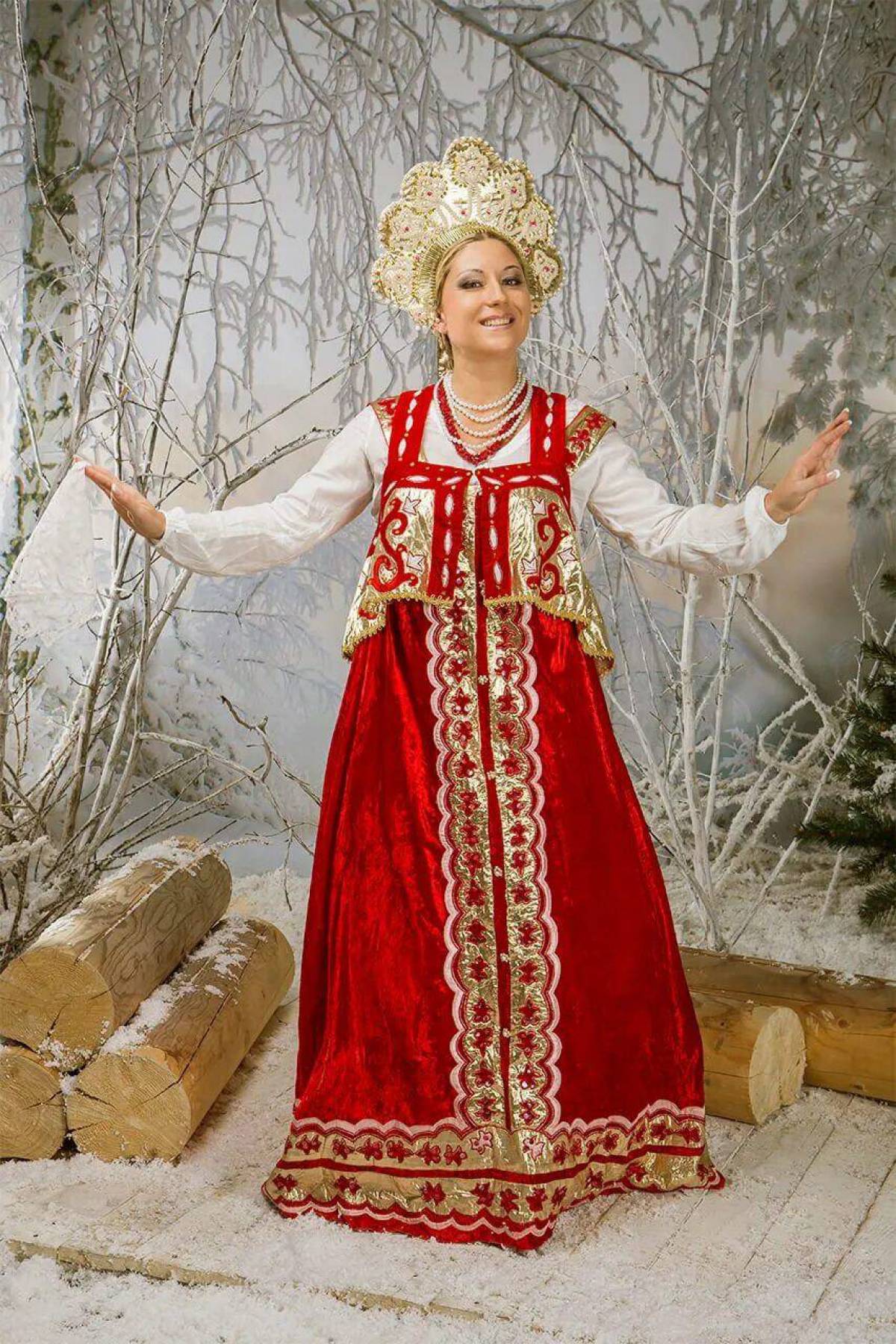 Girls in Slavic costumes in Bansi