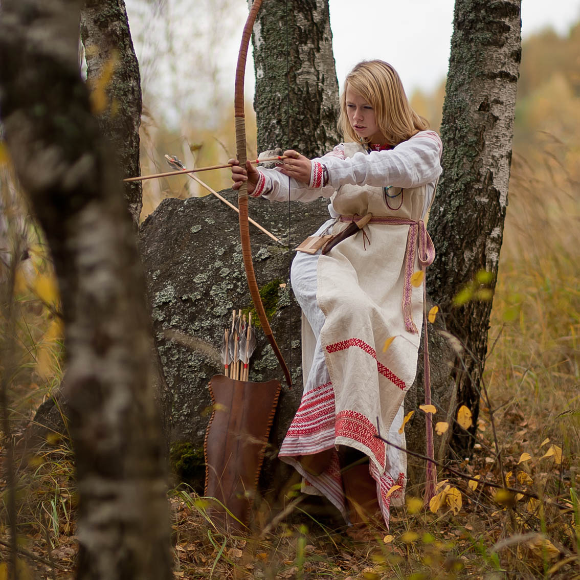 Sexy photo Girls in Slavic costumes in Bansi
